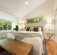 Clouds Montville - Taree Accommodation