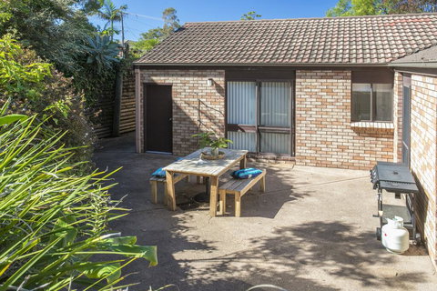 Coastal Hideaway - Taree Accommodation 1