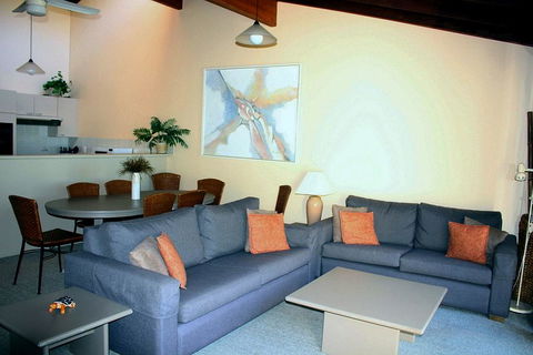 Coastal Retreat Unit 3 - Taree Accommodation 1