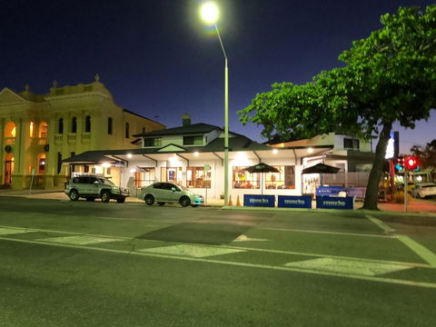 Coffee House Apartment Motel - Taree Accommodation 1