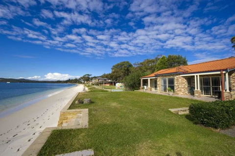 Cook St 4 - Salamander Bay - Taree Accommodation 0