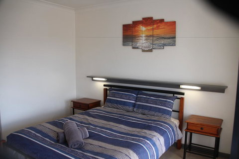 Coolgardie GoldRush Motels - Taree Accommodation 3