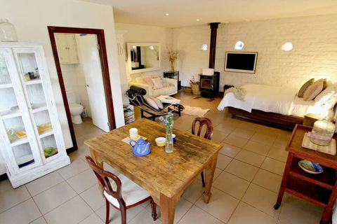 Corinella - Taree Accommodation 3