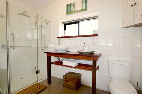 Corinella - Taree Accommodation 1