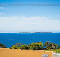 Countess Court Unit - Great Ocean Views - Taree Accommodation