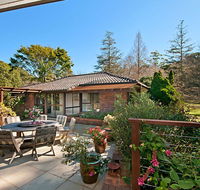 Craigdarroch Courtyard Cottage 22 Bartle Road