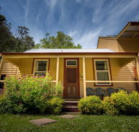 Creek Cottage - Taree Accommodation