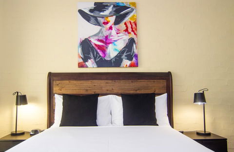 Crescent Motel Taree - Taree Accommodation 2