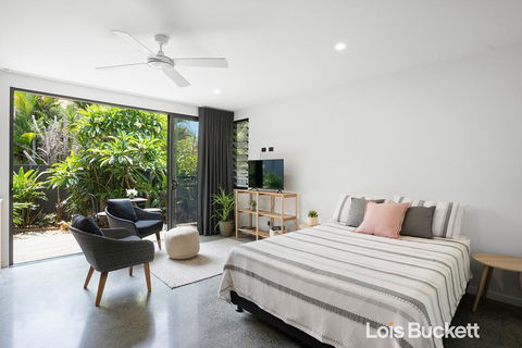 Crows Nest - Taree Accommodation 1