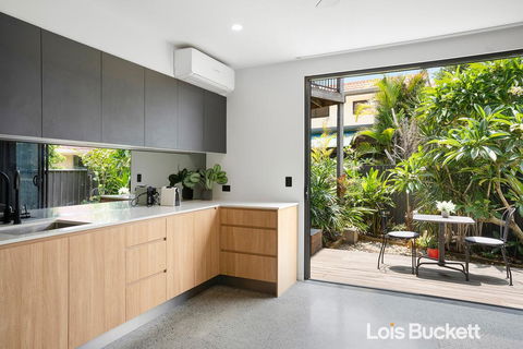Crows Nest - Taree Accommodation 2