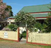 Cuddledoon Cottages Rutherglen - Taree Accommodation