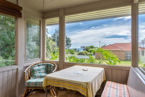 Dalmuir Homestead - Walk To Dromana Beach - Taree Accommodation 1