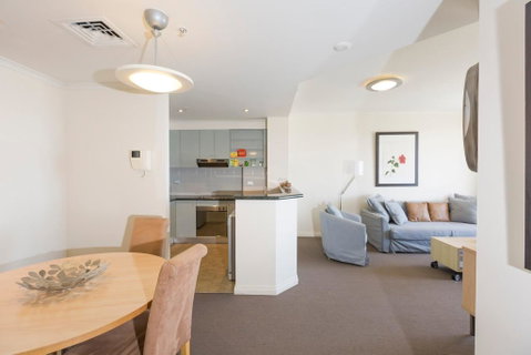 Darling Harbour Executive - Taree Accommodation 1