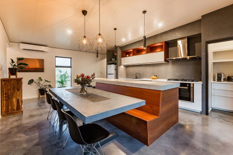 Diamante - Taree Accommodation 0