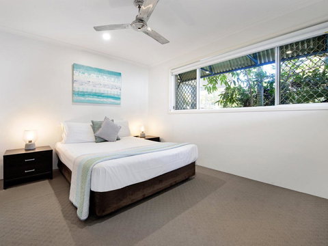 Diamond Beach 3 Bedroom Poolside Apartment - Taree Accommodation 1