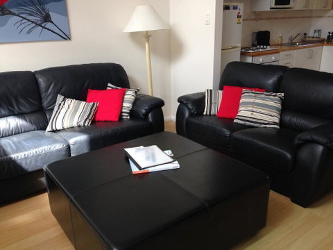 Dillon 7 - Taree Accommodation 2