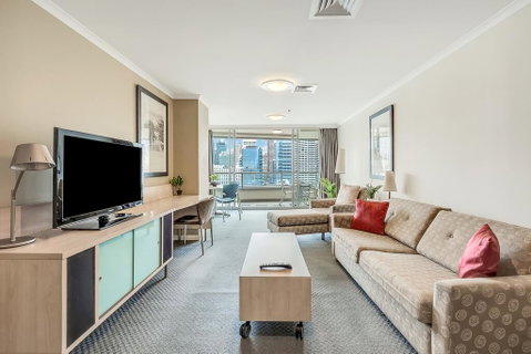 DREAM HARBOUR VIEW 2 BRM // GYM, POOL And PARKING - Taree Accommodation 1