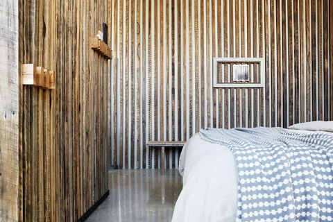 Drift House - Taree Accommodation 2