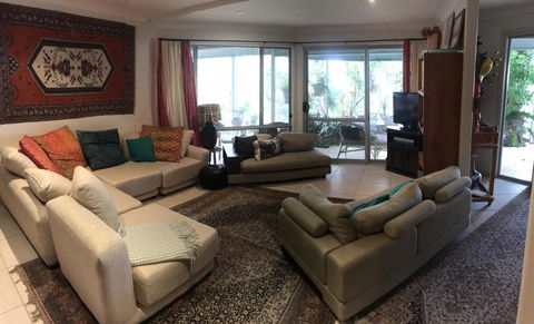 DUNGOOD- 3 Tallarook Cl Dunbogan - Taree Accommodation 3