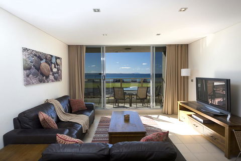 Ebbtide, Unit 04, 2-6 North Street - Taree Accommodation 2