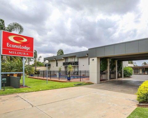 Econo Lodge Mildura - Taree Accommodation 0