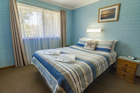 Emu Beach Chalets - Taree Accommodation 2