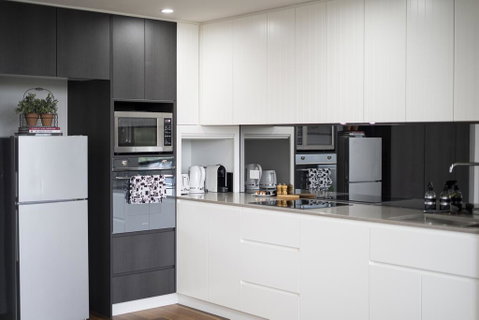 Executive City-centre Apartment With Parking - Taree Accommodation 1