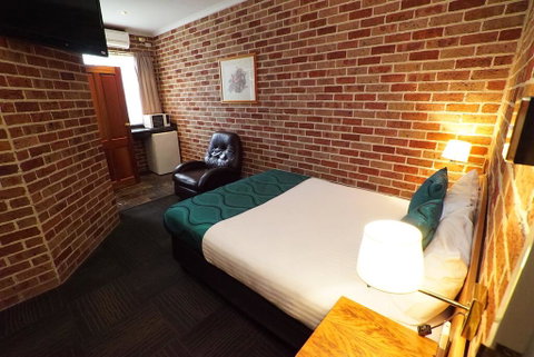 Exies Bagtown - Taree Accommodation 3