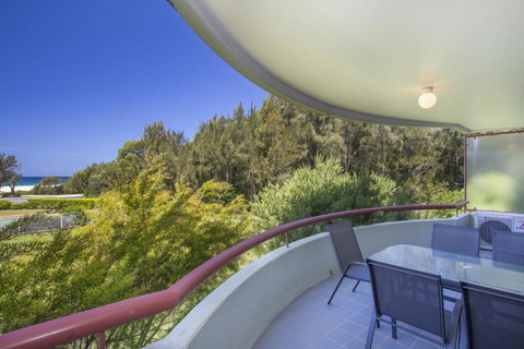Fathoms 6 - Mollymook - Taree Accommodation 0