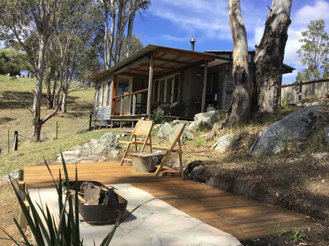 Fig Tree Cabin - Taree Accommodation 0
