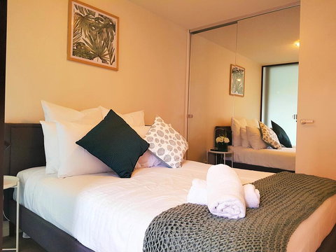 FITZROY FANTASTIC 1BR APT With FREE WINE, NETFLIX, WIFI, Close To TRAMS, COLES - Taree Accommodation 1