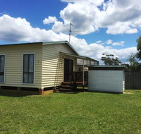 Flat 2 42 McMillan Rd - Taree Accommodation