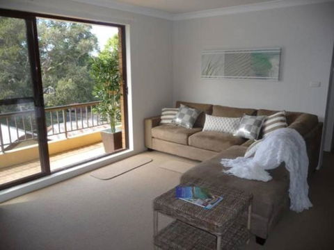 Fleur Court, Unit 9, 26-28 Head Street - Taree Accommodation 2
