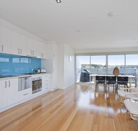 Four Kings Apartment - Deluxe 2br 3 - Taree Accommodation