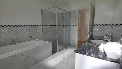 Fraser Island Gateway, Gated And Secure RV Parking On 5 Acres, 10 Min To Hervey Bay Beach - Taree Accommodation 1