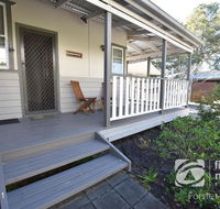 Front Kauri Cottage - Taree Accommodation