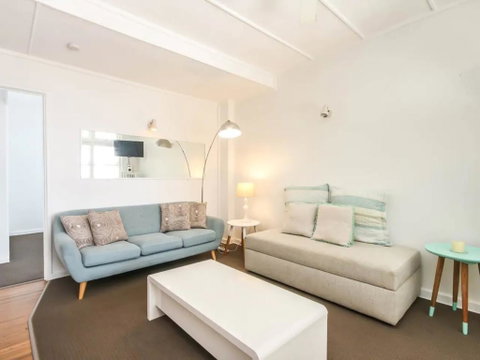 Funky 1 Bedroom Beach Pad By The Beach - Taree Accommodation 0
