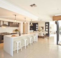 Getaway on Poplars - Comfortable and well-appointed - Taree Accommodation