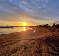 Goat Island Bungalow - Taree Accommodation