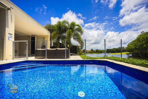 Grand Oasis At Sanctuary Cove - Taree Accommodation 1