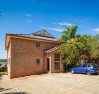 Grand Pacific 1 Unit 1 - Taree Accommodation