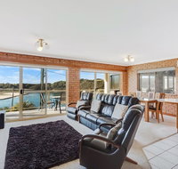 Grand Pacific 2 Unit 2 - Taree Accommodation