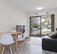 Great South Perth Location with Reserved Parking - Taree Accommodation