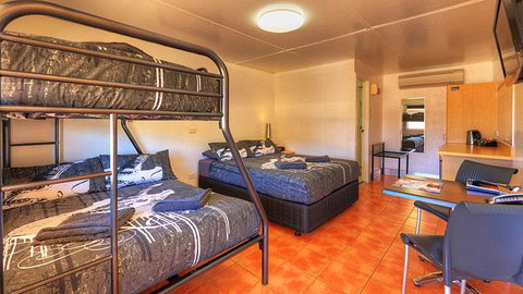 Halls Creek Motel - Taree Accommodation 3