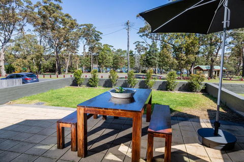HARBOUR LIGHTS - Ulladulla - Taree Accommodation 0