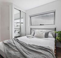 Heart of Sandringham Apartment by Ready Set Host - Taree Accommodation