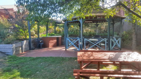 Hepburn Springs Motor Inn - Taree Accommodation 2