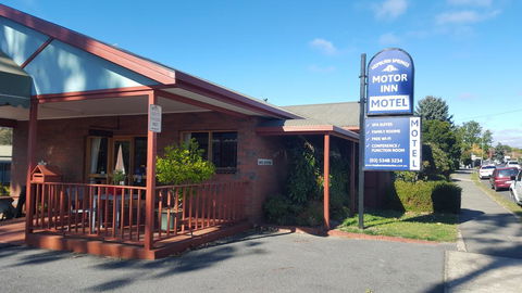 Hepburn Springs Motor Inn - Taree Accommodation 0