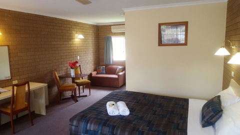 Hepburn Springs Motor Inn - Taree Accommodation 1