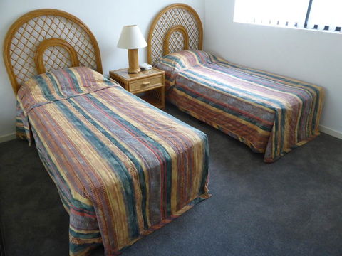 Hi Surf Unit 2, 92 Head Street, Forster - Taree Accommodation 1